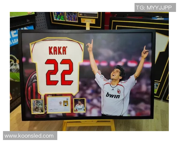 素描展现足球传奇卡卡的辉煌瞬间与不屈精神 素描展现足球传奇卡卡的辉煌瞬间与不屈精神